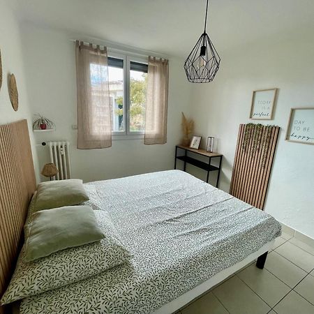 Appartement Cosy, Calme, Centre Ville Saint-Raphaël Zewnętrze zdjęcie